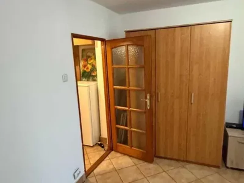 Iancului, Magura Vulturului, langa Clinica Sante./ bl 1981